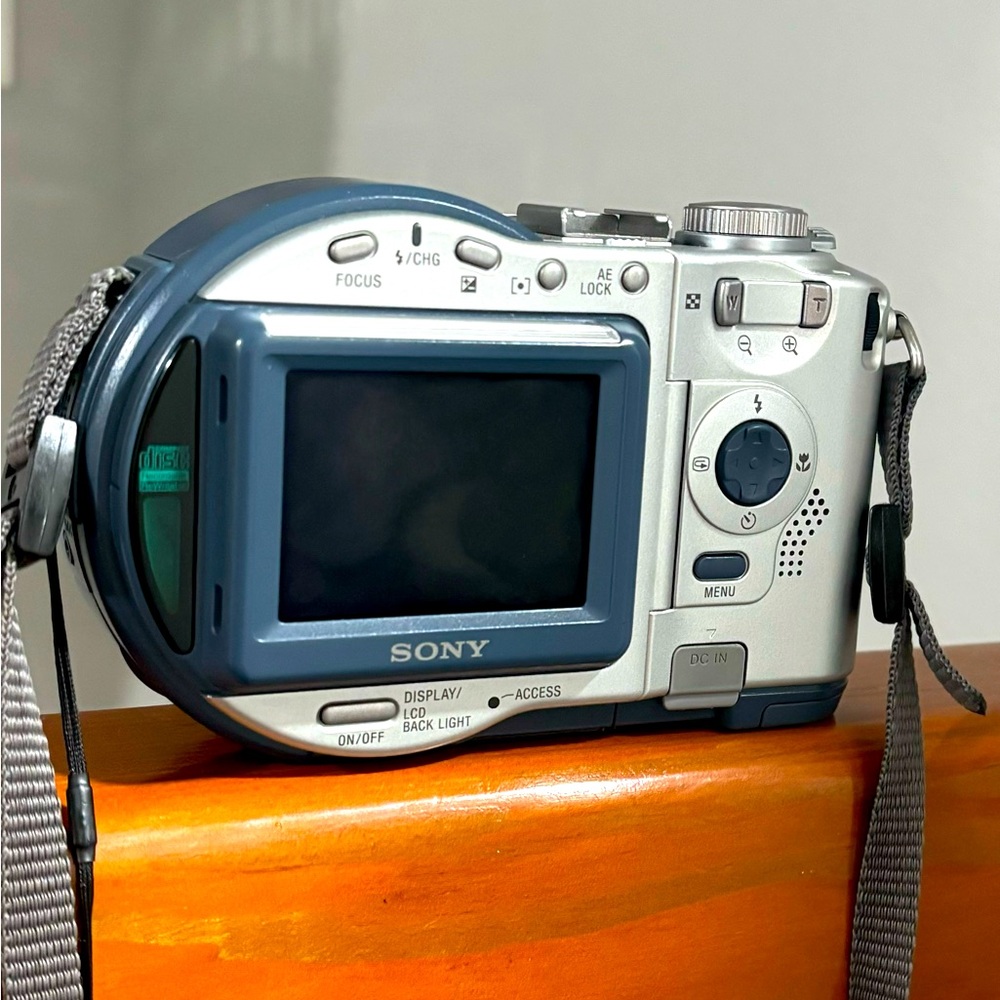 Sony Cd Mavica Camera MVC Cd-200